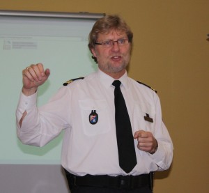 Referent Holger Knauer von der Bremer Wasserschutzpolizei